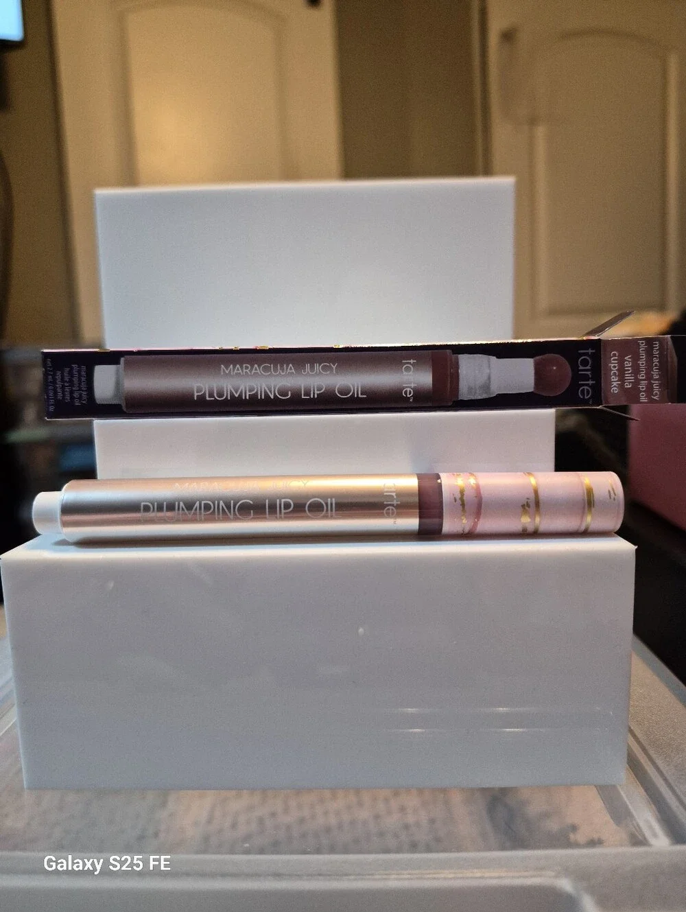 Tarte Maracuja Juicy Plumping Lip Oil: Vanilla Cupcake, Full Size, NIB